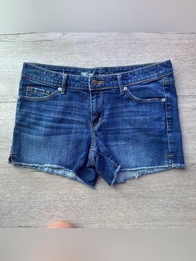 Mossimo Mid Rise Midi Denim Shorts Size 8/29 Dark Wash Raw Hem Stretch